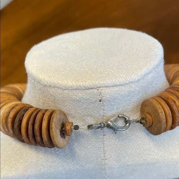 Natural Wooden Beaded Necklace - Picture 4 of 9